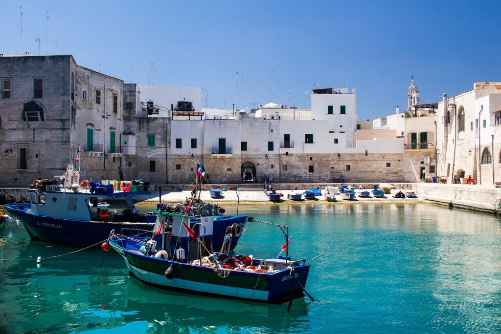 Il porto antico di Monopoli